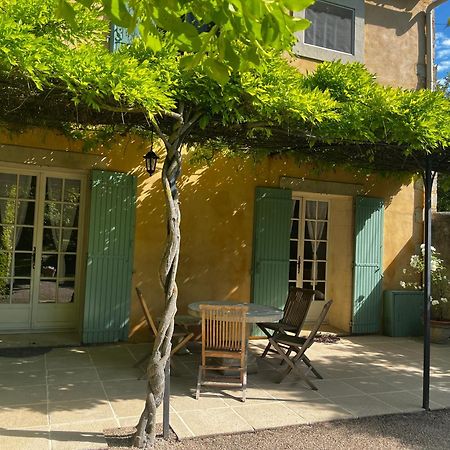 Le Mas de Trévouse Saint-Saturnin-lès-Avignon Exterior foto